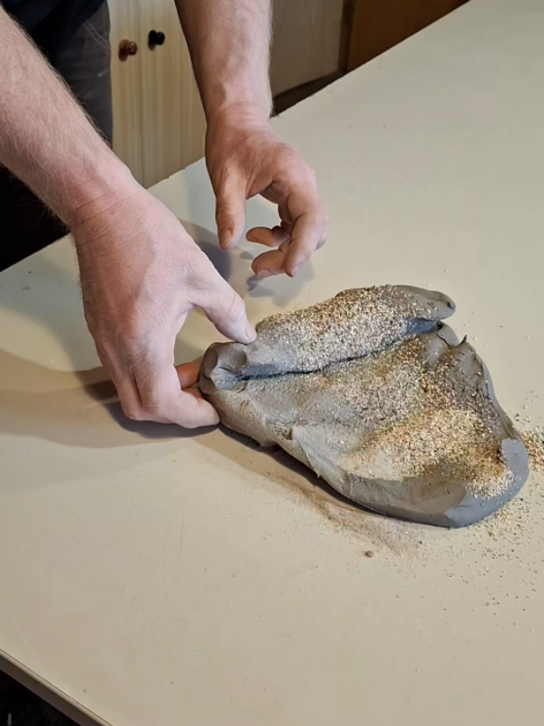 Grog and Fireclay: The Skeleton of Your Clay Body – Rélyéf