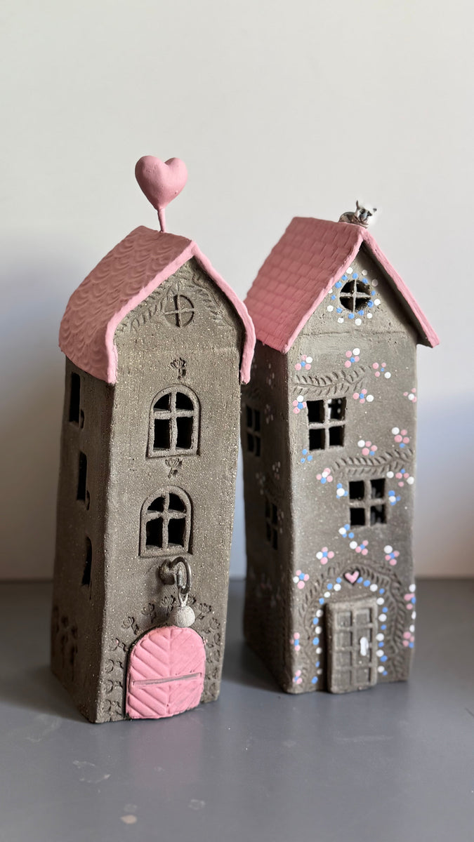 How to Build a Ceramic House – Rélyéf